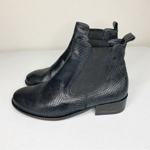 Wolky Masala Black Leather Snake Embossed Chelsea Ankle Boot Size 39 US 7.5-8